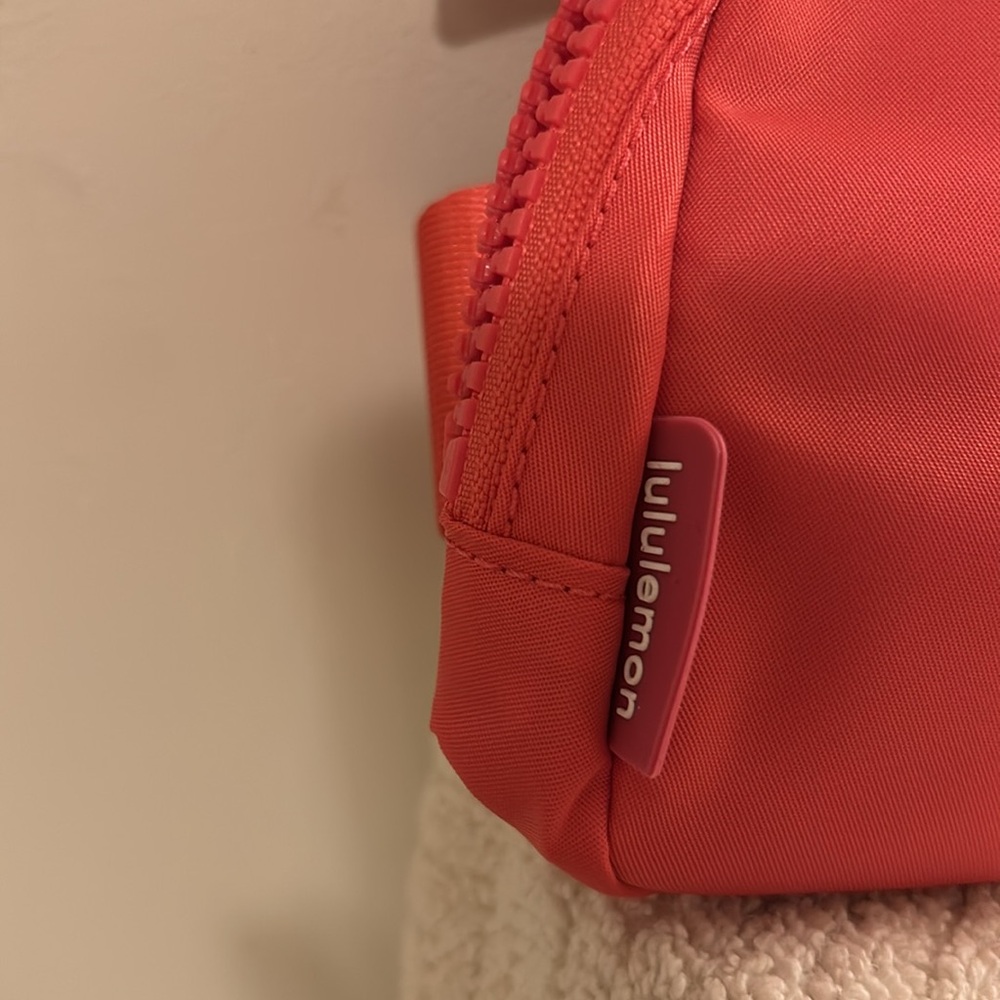 lululemon Pink Everywhere Belt Bag 1L Versatile Water-Repellent Fabric - Picture 2 of 10